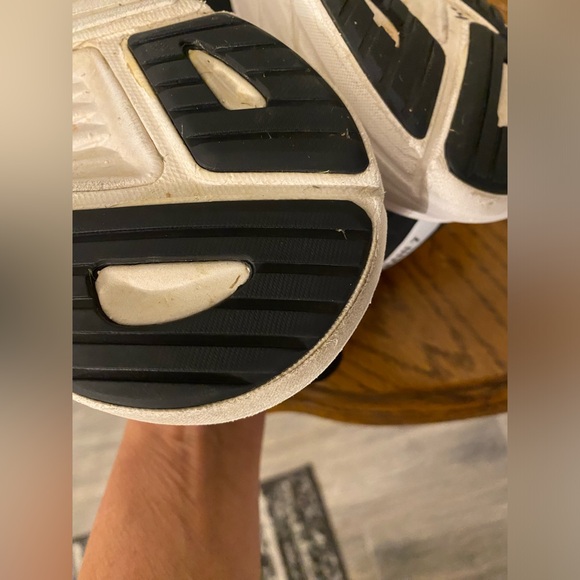 HOKA WOMEN'S HOKA ARAHI 7 RUNNING SHOES Size 10.5 Black - Picture 9 of 13